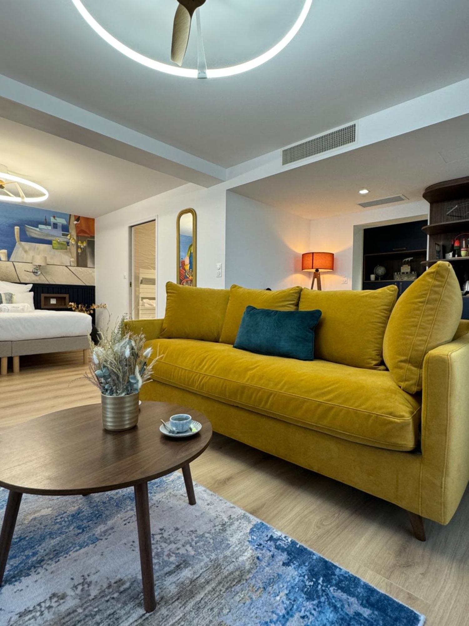 Domaine Les Clayeres Hotel Talmont-Saint-Hilaire Bagian luar foto